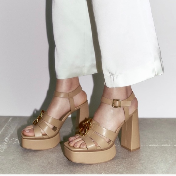 Brand new Zara STRAPPY CHUNKY PLATFORM HEELED SANDALS - Picture 5 of 12